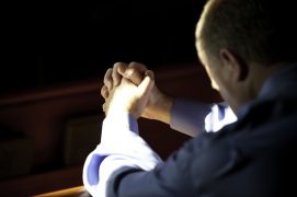 ManPraying