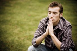 manPraying-1